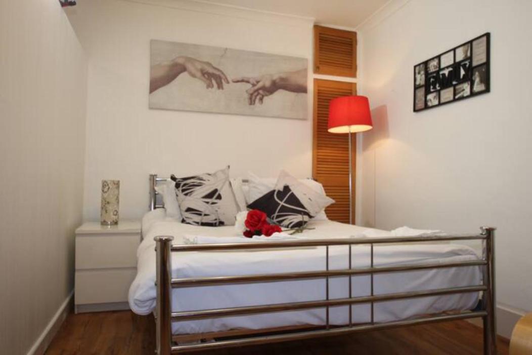 Apartasuites London Emerald Εξωτερικό φωτογραφία